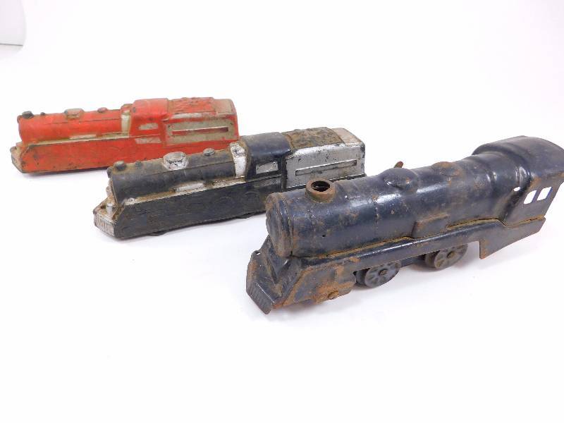 lot 34 image: Vintage Train Engines - Rubber & Metal