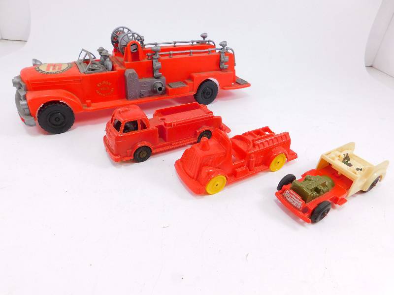 antique toy fire trucks