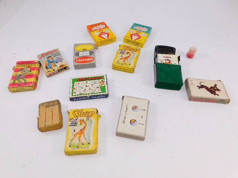 lot 66 image: Lot of Vintage Playing Cards, Flash Cards, & Games