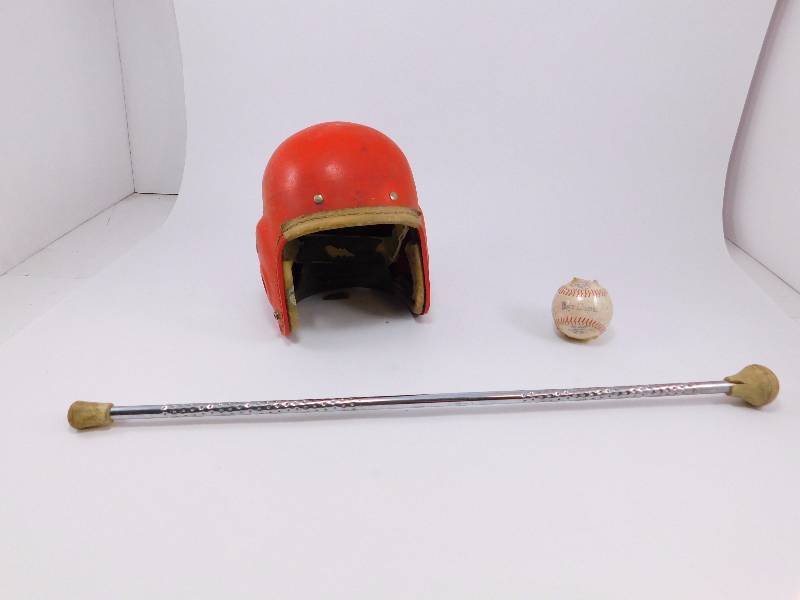 lot 72 image: Vintage Baseball, Baseball Helmet, and Baton