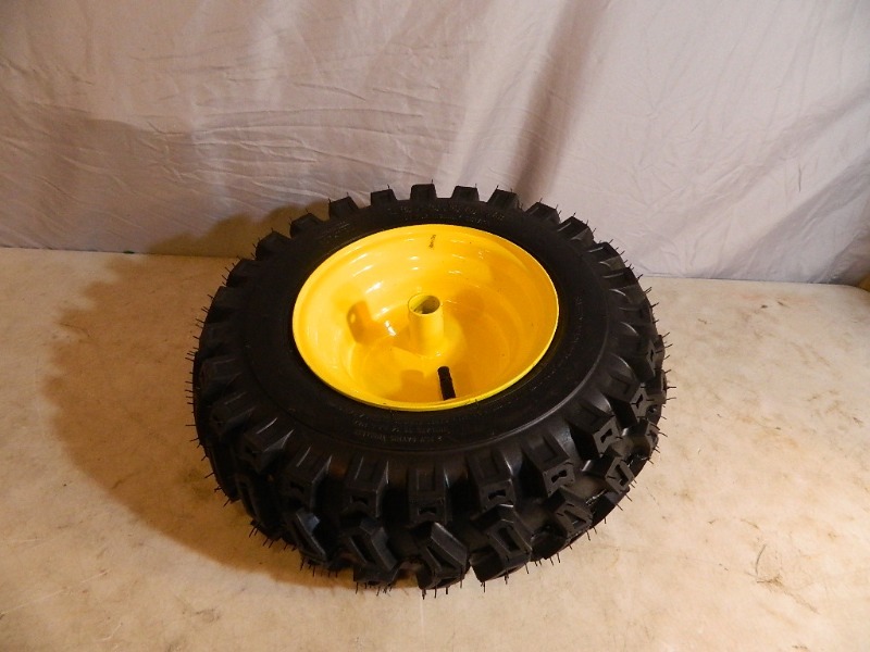 lot 43 image: New Utility TireWheel