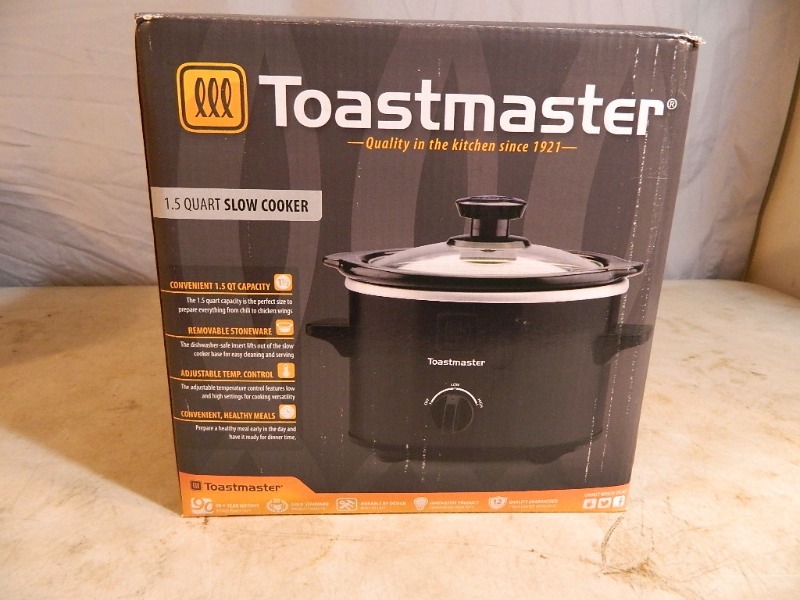 lot 53 image: New Toastmaster 1.5 Quart Slow Cooker