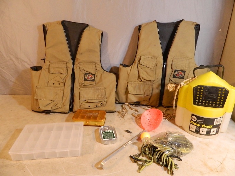 lot 74 image: Fishing items