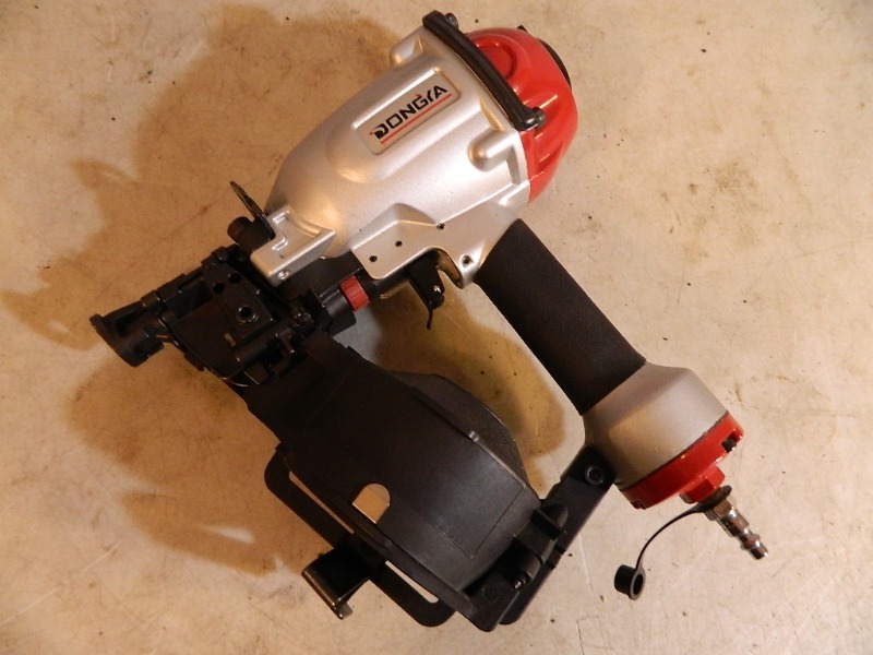 lot 65 image: New Coil Nailer