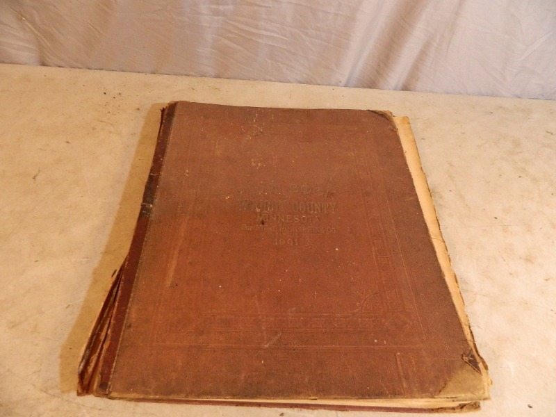 lot 90 image: Very Cool 1901 Plat Book