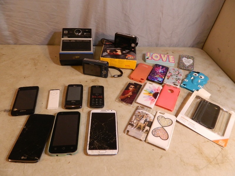 lot 93 image: Digital Cameras, Phones, and More