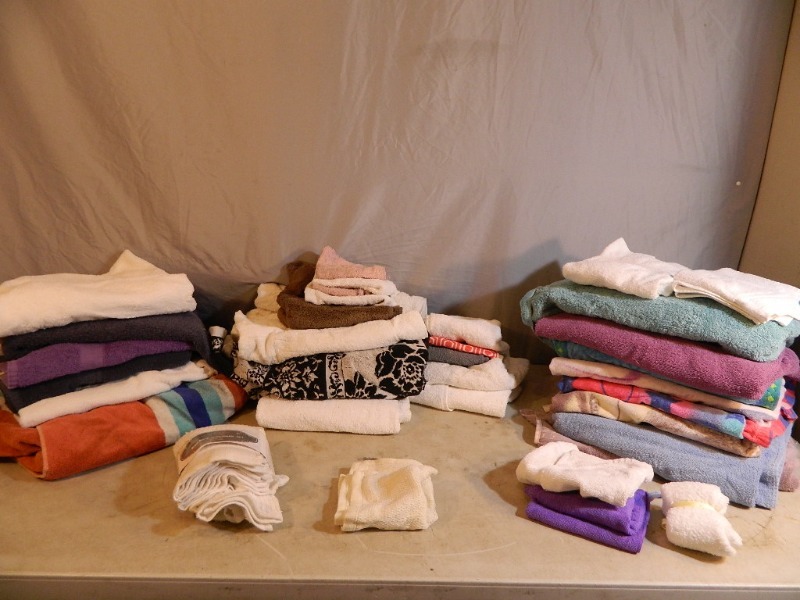 lot 114 image: Towels