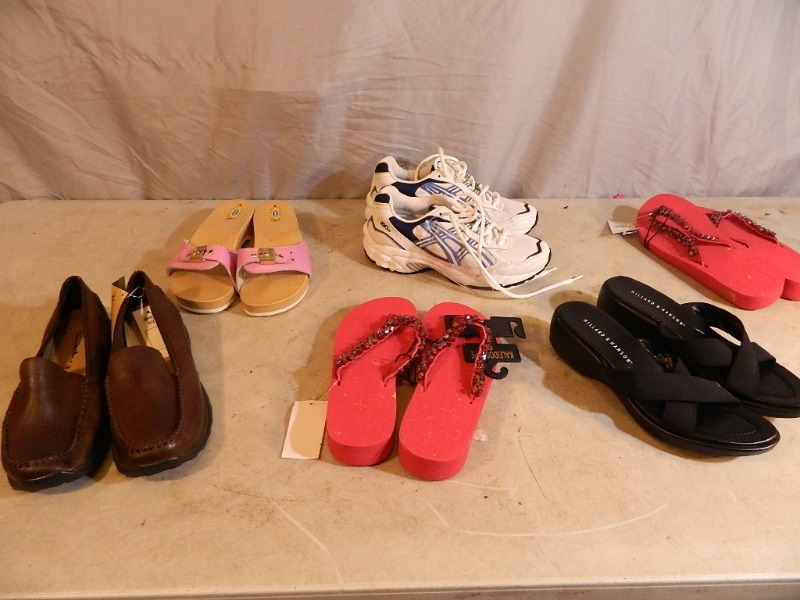 lot 120 image: 6 New Pairs of Womens Shoes