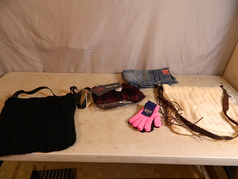 lot 131 image: New Items