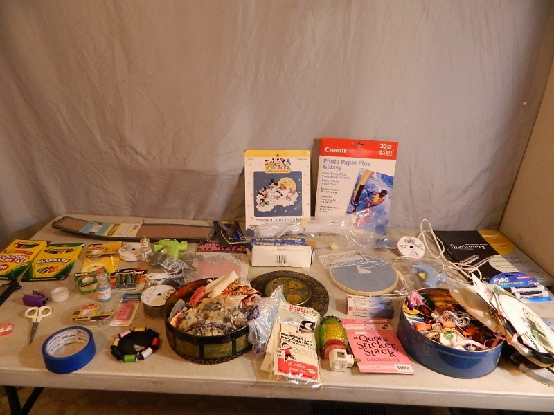 lot 141 image: Craft Items