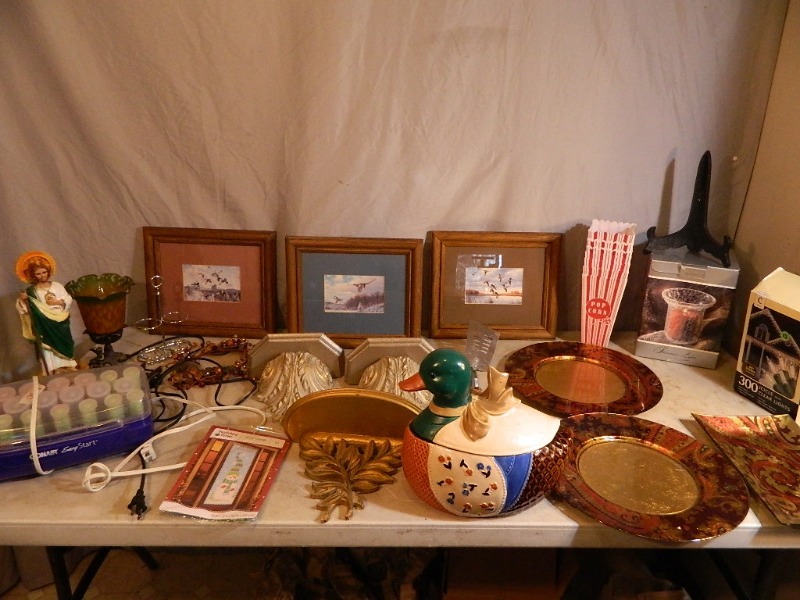 lot 164 image: Wildlife Framed Art, Duck Cookie Jar, and More
