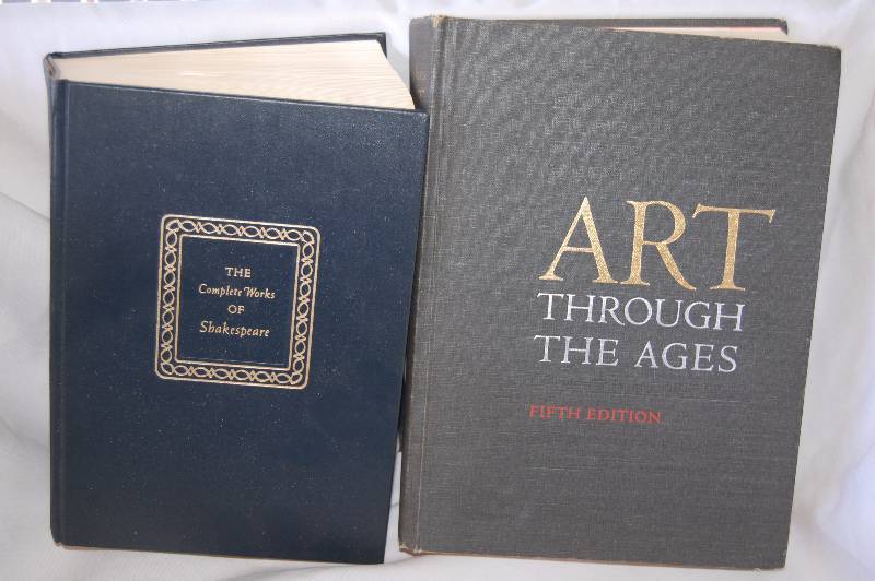 lot 1 image: Complete Works of Shakespeare and Art Through The Ages