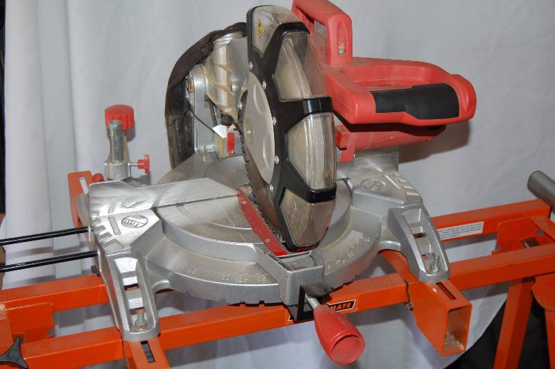 lot 13 image: 10 Compound Miter Saw