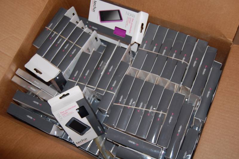 lot 37 image: T Mobile Cell Phone Cases