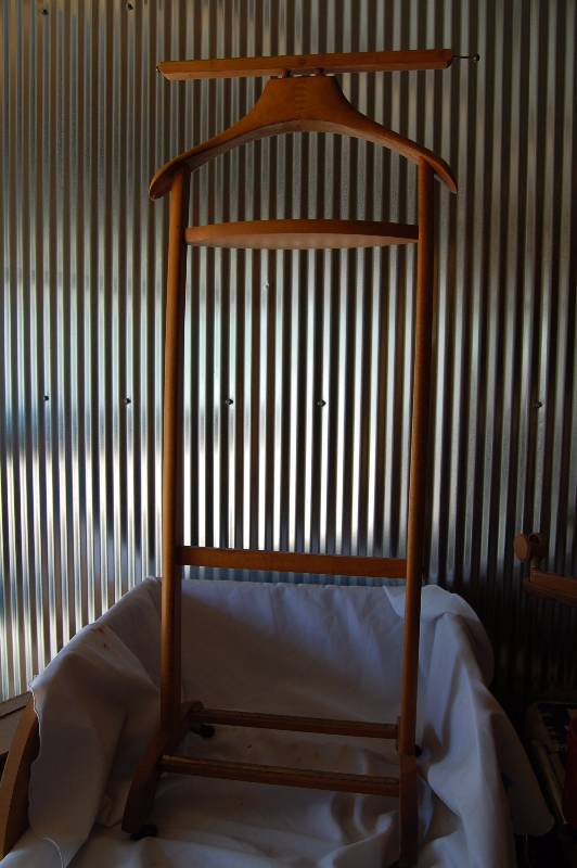 lot 57 image: Clothes Valet