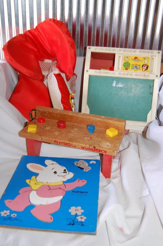 lot 58 image: Vintage Toys