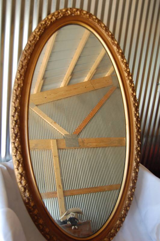 lot 65 image: Decorative Mirror