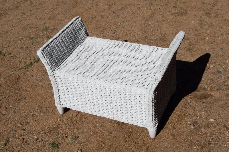 lot 68 image: Painted Wicker Seat