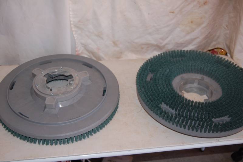lot 77 image: Floor Washer Brush Set