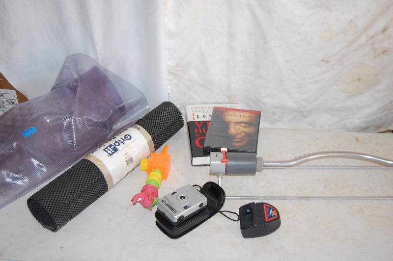 lot 90 image: Sprinklers, Floormat and More