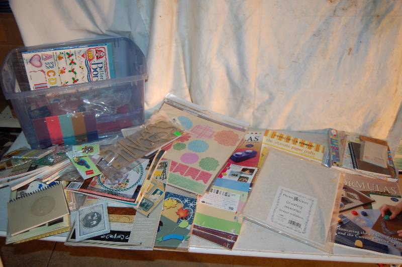 lot 106 image: Arts, Crafts and Scrapbooking