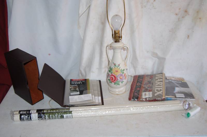 lot 128 image: House Hold Items