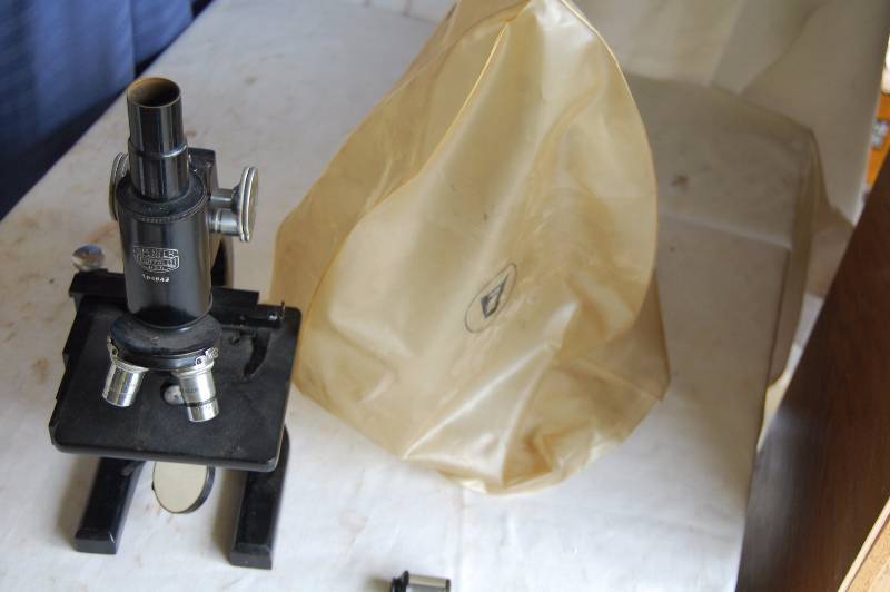 lot 201 image: Microscope