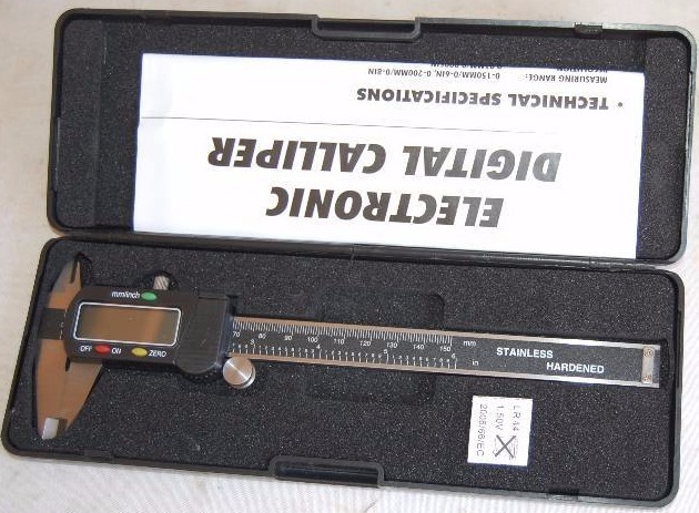 lot 207 image: Electric Digital Calliper