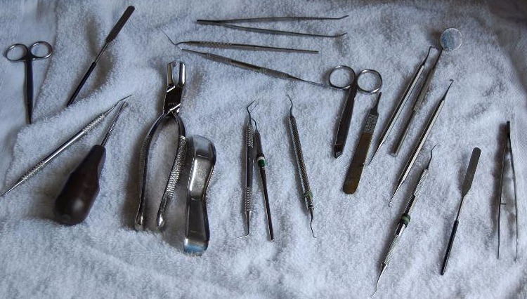 lot 227 image: Steel Dental Tools