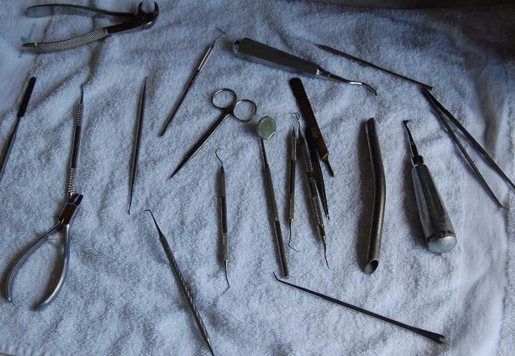 lot 228 image: Steel Dental Tools