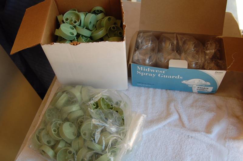 lot 270 image: Midwest Spray Guards and Disposable Dental Tool Holders