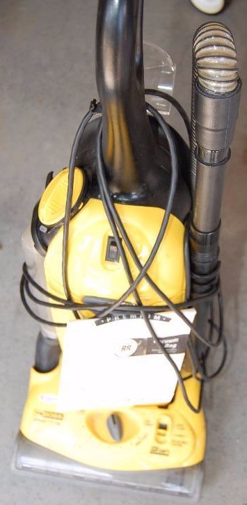 lot 296 image: Vacuum Cleaner