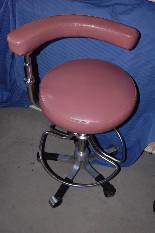 lot 308 image: Doctors Chair