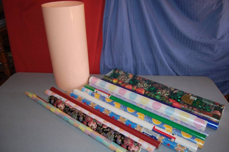 lot 319 image: Wrapping Paper