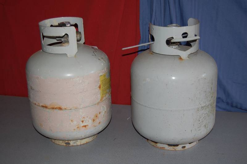 lot 333 image: Propane Tanks
