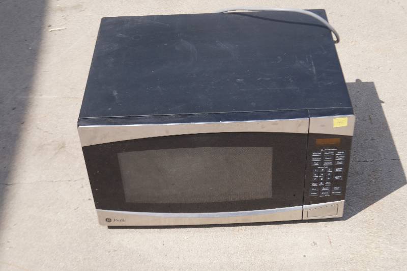 Microwave Oven