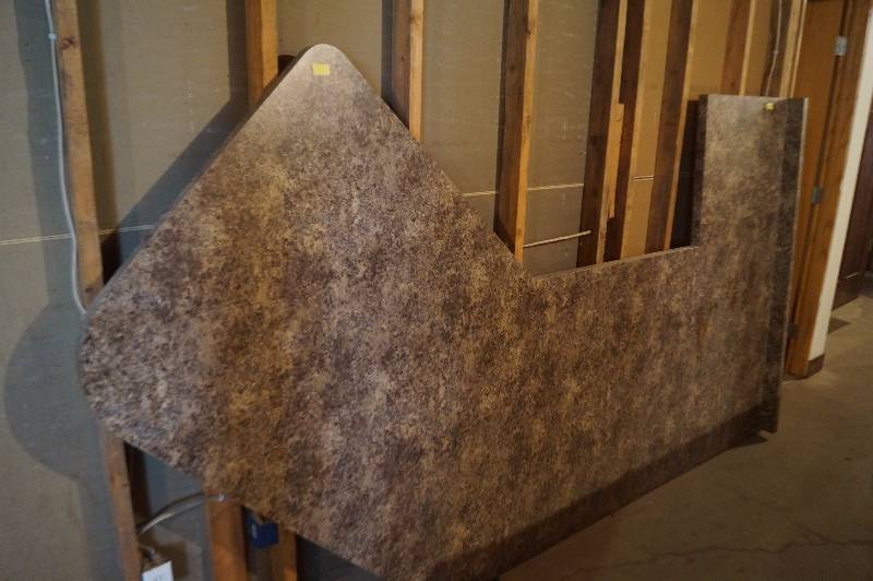 Curved Laminated Countertop