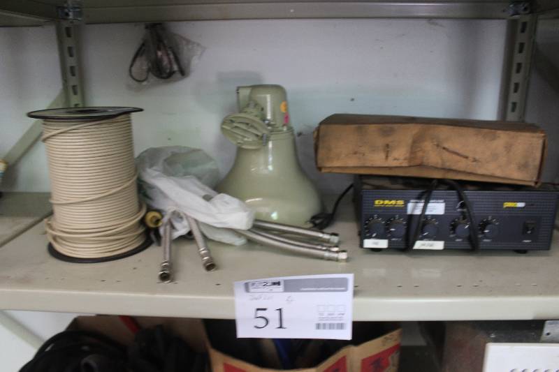 lot 51 image: Telephone Cable, DMS Digital Music Amplifier, Bose Music Amplifier T3030DMA, Hardware