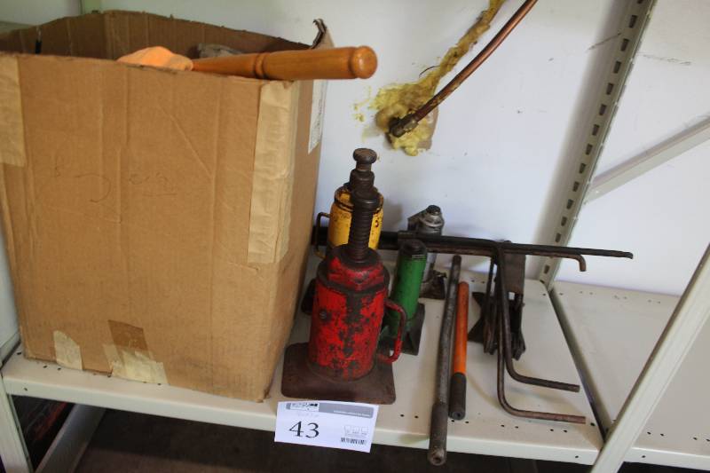 lot 43 image: Bottle Jacks, Car Duster, Misc Tools, Hardware