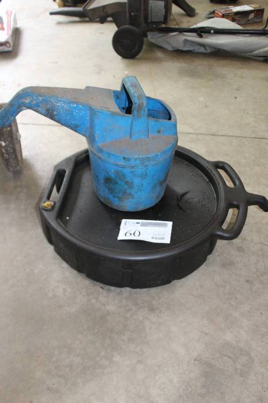 lot 60 image: Lot of (2) Oil, Water Cans
