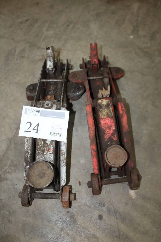 lot 24 image: Lot of (2) Hydraulic Floor Jacks