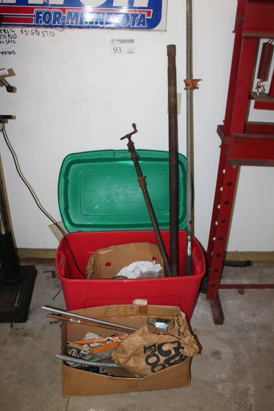 lot 93 image: Hardware, Hand Tools