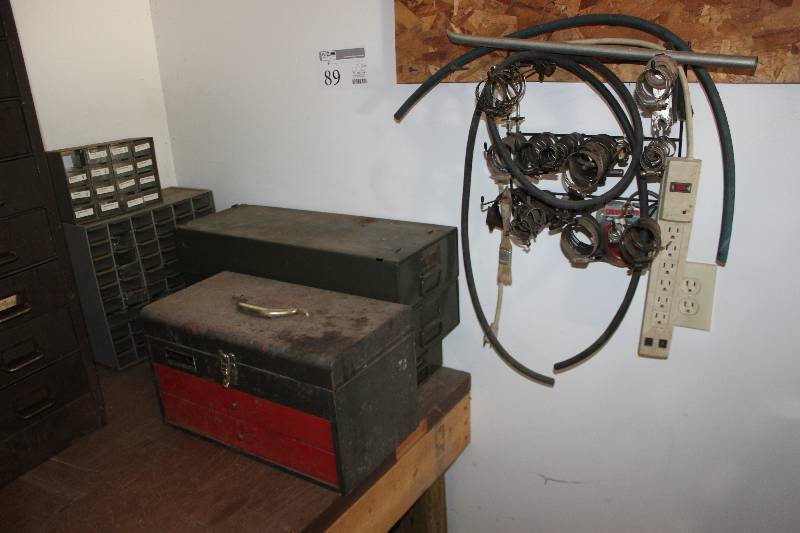 lot 89 image: Lot of (6) Storage Containers, Clamps