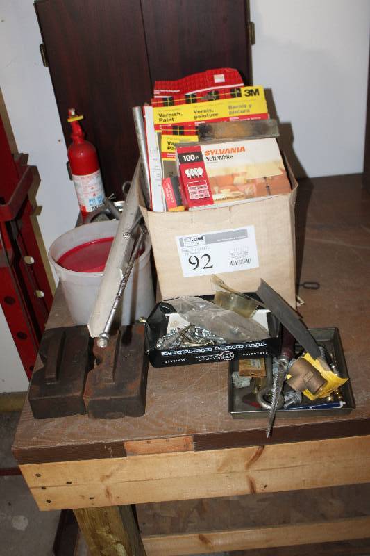 lot 92 image: Hardware, Hand Tools