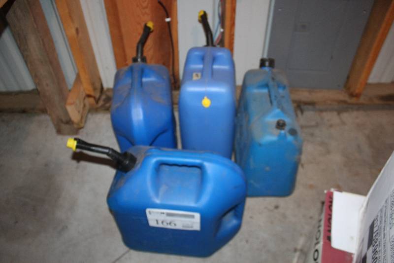 lot 166 image: Lot of (4) Plastic Kerosene Cans