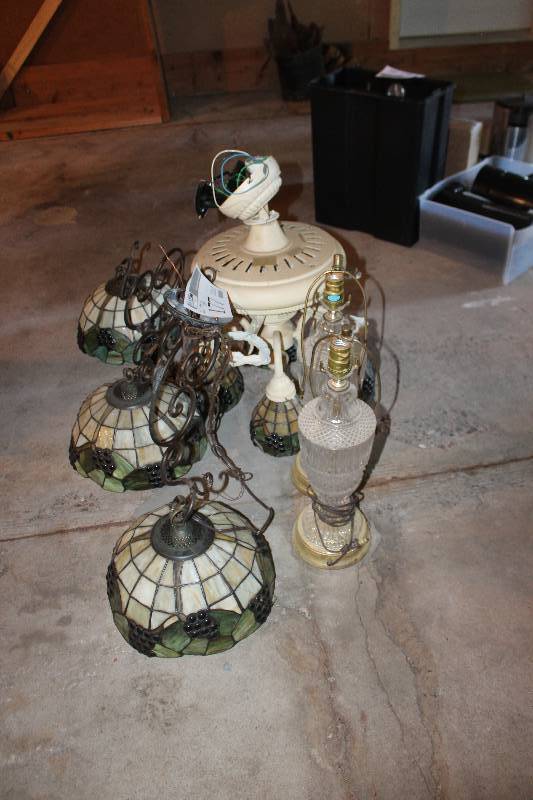 lot 177 image: Lot of (4) Fan & Lighting Set, Lamps