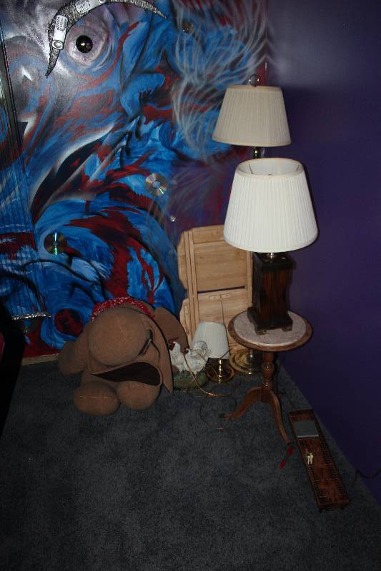 lot 199 image: Lamp Table, Table Lamp, Floor Lamp, TV Tray, Stuffed Animal