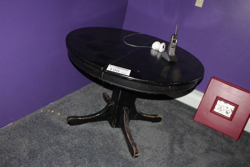 lot 198 image: Wood Card Table