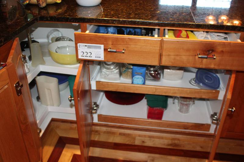 lot 222 image: Kitchenware, Utensils, Silverware, Glassware, Bowls