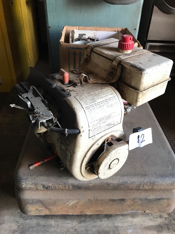 Tecumseh small engine